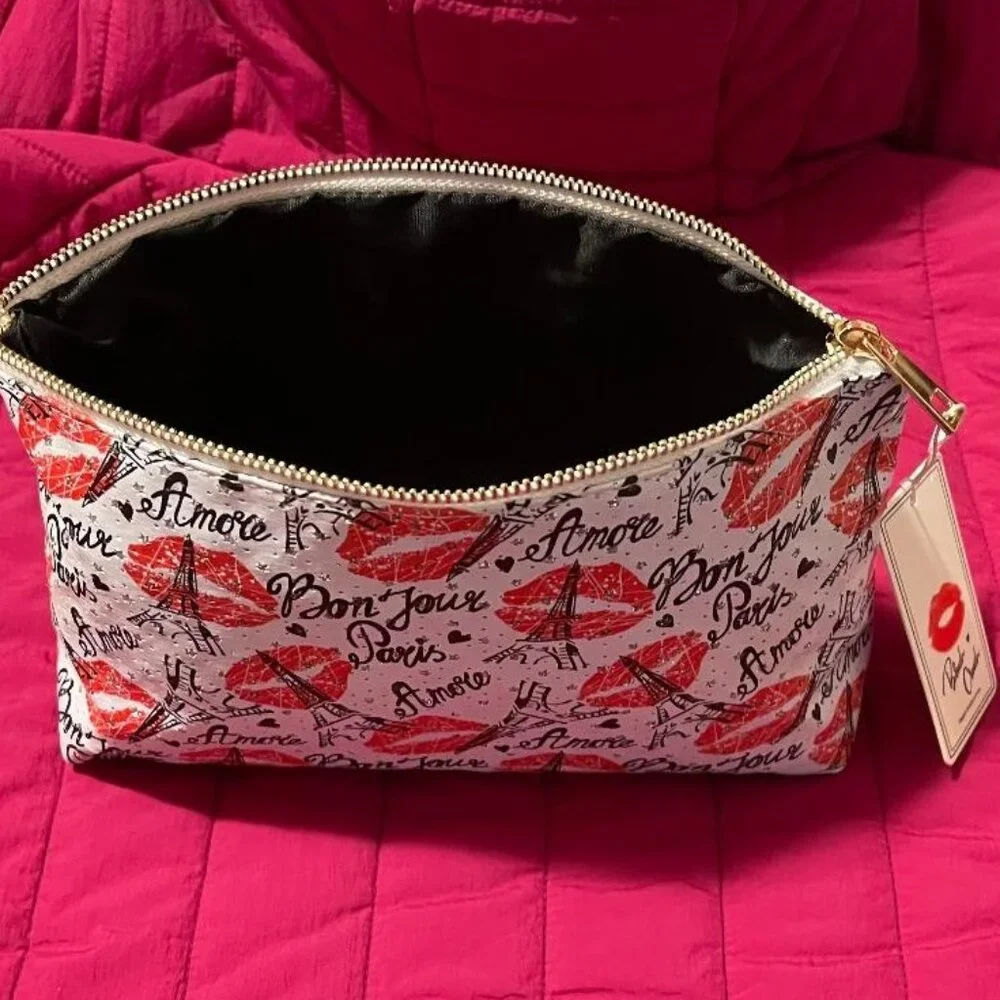 SPARKLE BON JOUR AMORE PARIS EIFFEL TOWER BLUSH CRUSH COSMETIC / MAKE - UP BAG